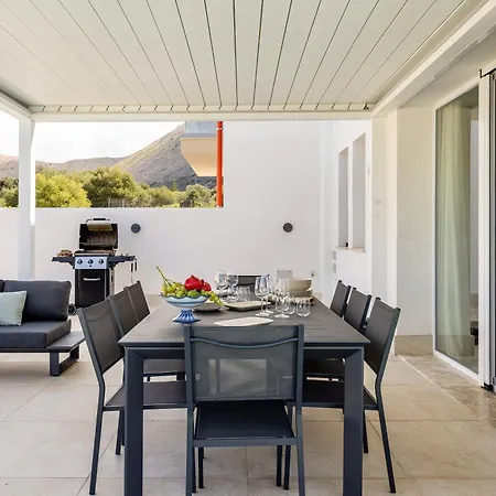 Brand New With Private Heated Pool Villa *