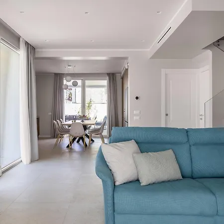 Brand New With Private Heated Pool Villa *