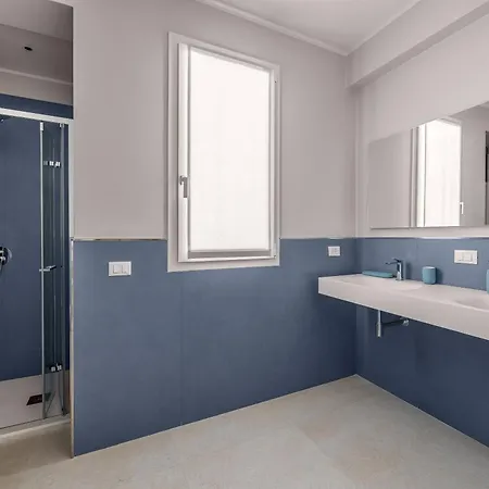 Brand New With Private Heated Pool Villa